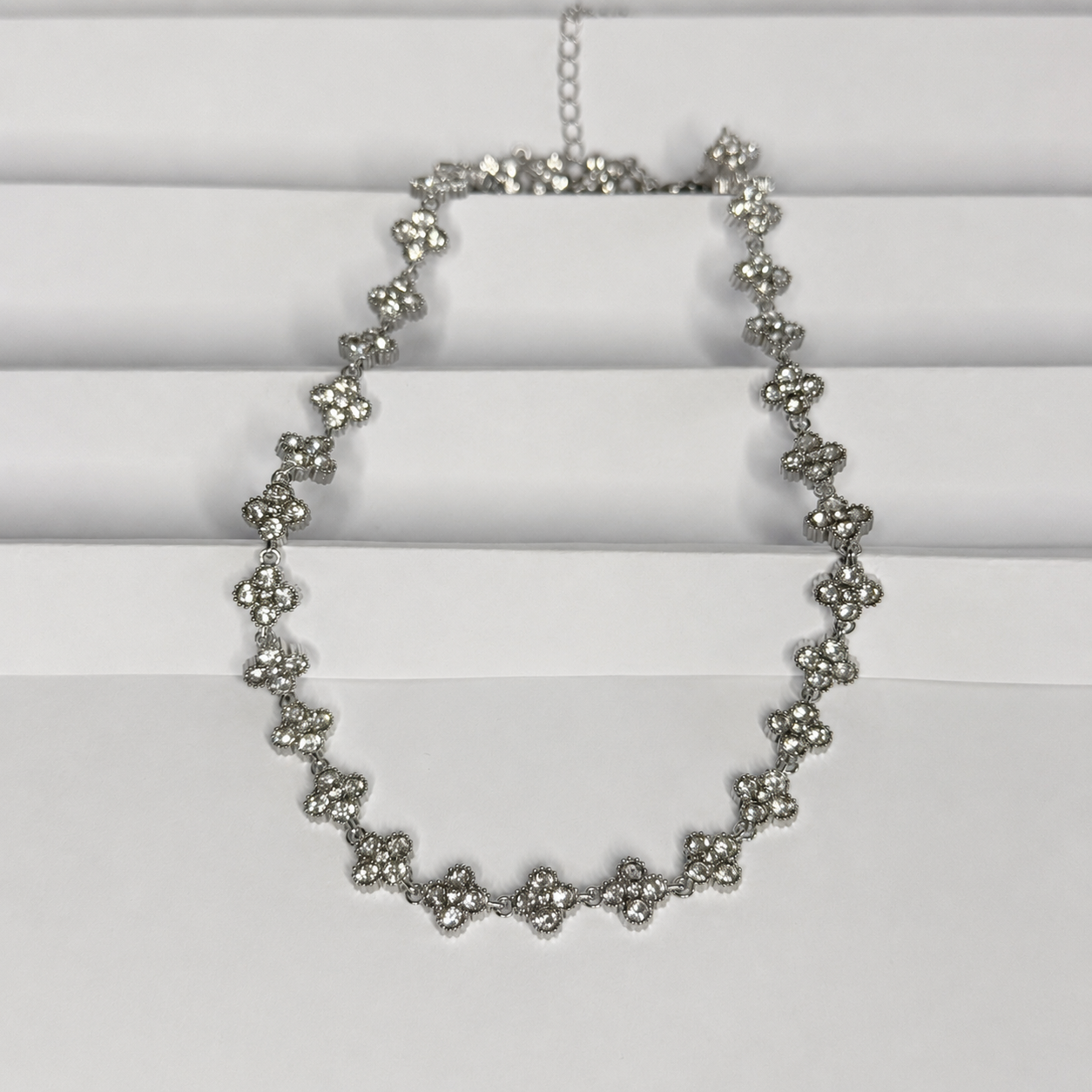 Collier Lina